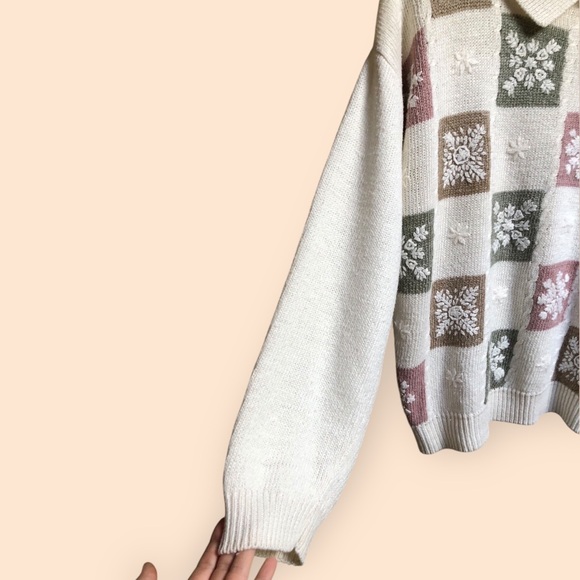 Vintage 90s Jantzen Classics Embroidered Snowflake Checkered Collared Sweater - Picture 9 of 11